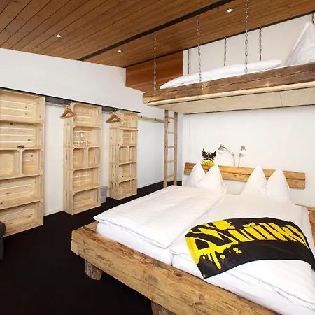 Hotel Arena 3*