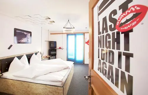 Hotel Arena