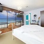 竞技场旅舍