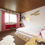 竞技场旅舍 酒店 弗利姆斯